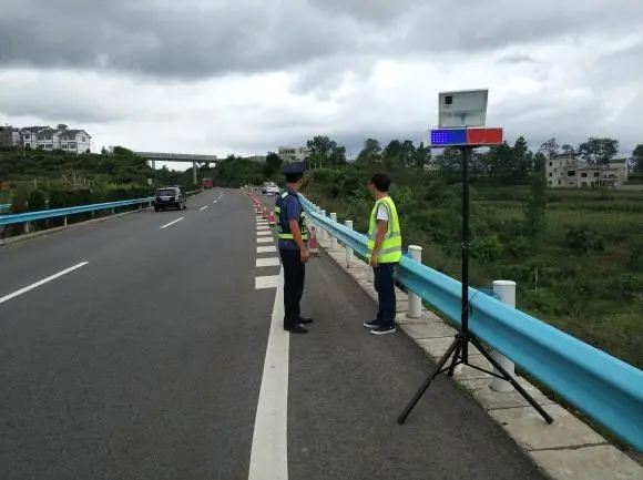 重庆高速公路钢护栏